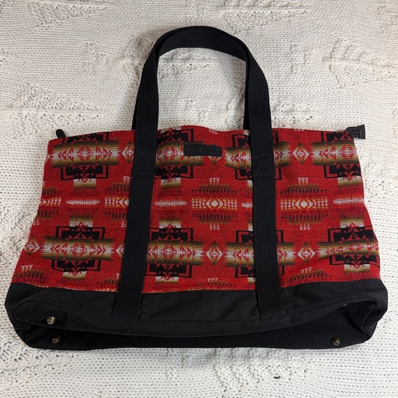 Pendleton Handbags - Pendleton Southwest Native American Patterned Large Zippered Wool Tote Bag